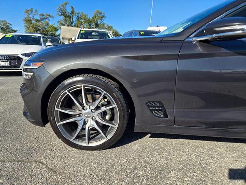 2023 Genesis G70 2.0T AWD