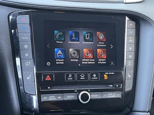 2025 INFINITI QX50 LUXE