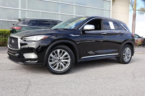2023 INFINITI QX50 LUXE