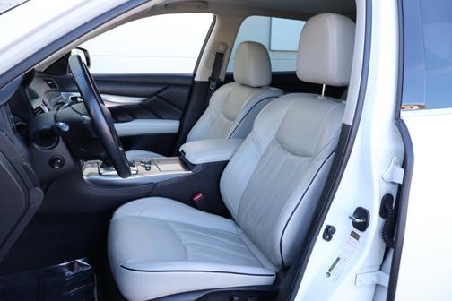 2018 INFINITI Q70L 3.7 LUXE