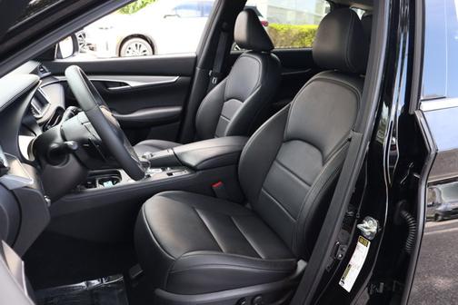 2022 INFINITI QX50 PURE