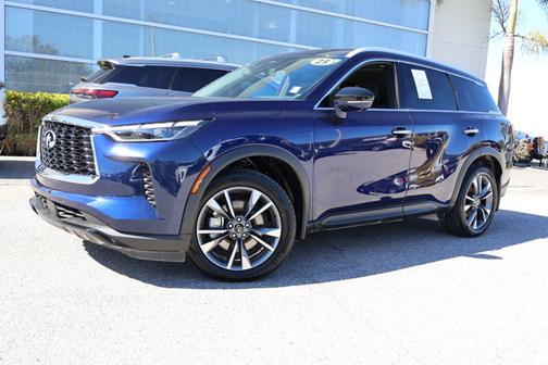 2023 INFINITI QX60 LUXE