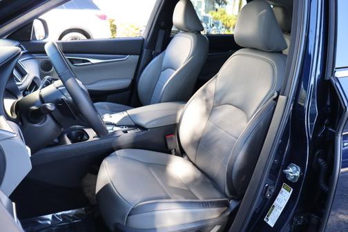 2023 INFINITI QX50 LUXE