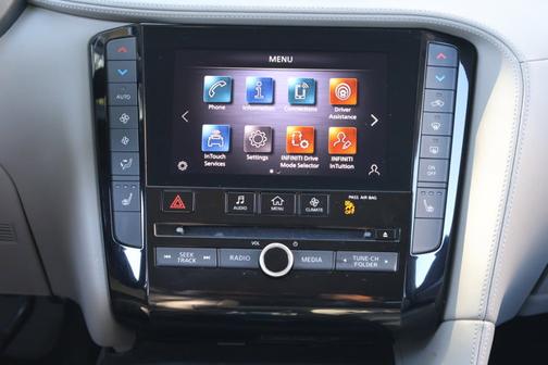 2023 INFINITI QX50 LUXE