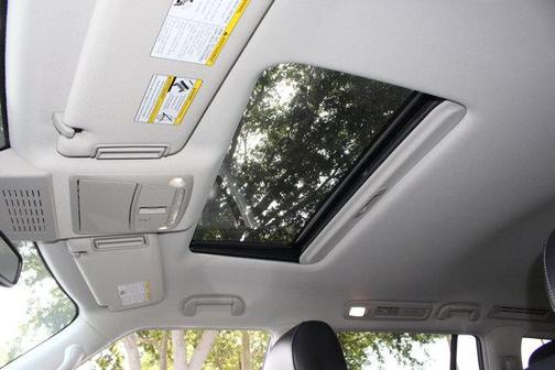 Photo 5 of 35 of 2019 INFINITI QX80 Luxe