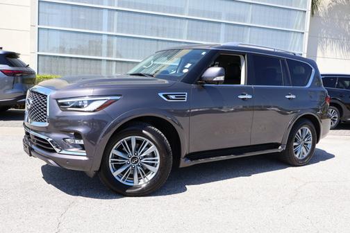 2024 INFINITI QX80 LUXE