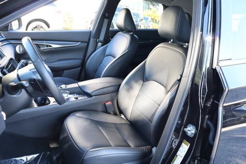 2025 INFINITI QX50 LUXE