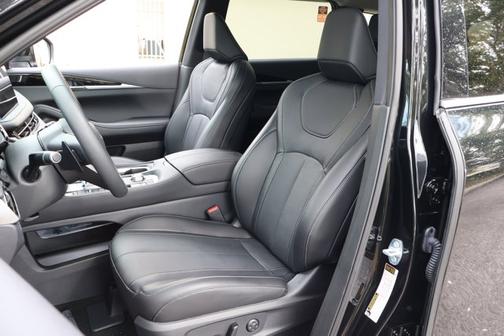 2025 INFINITI QX60 PURE