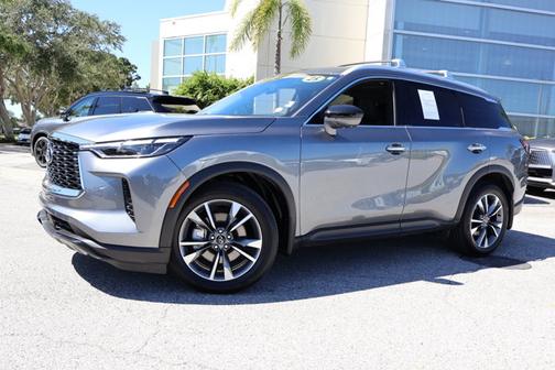 2025 INFINITI QX60 LUXE
