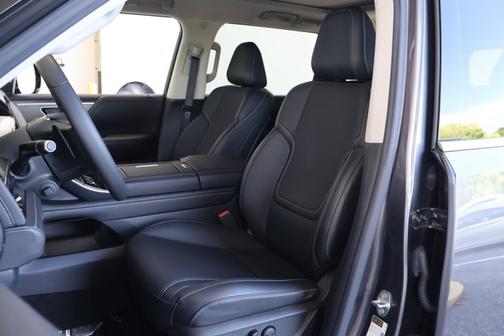 Anthracite Gray 2025 INFINITI QX80 PURE