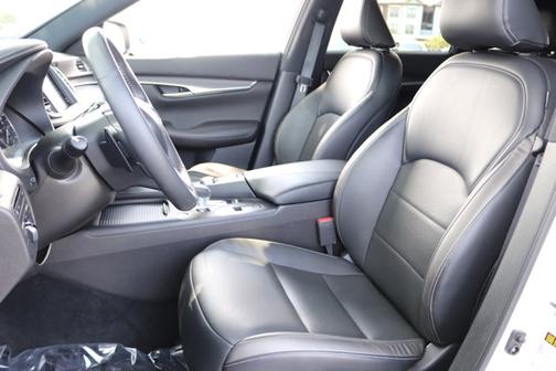 2022 INFINITI QX50 LUXE
