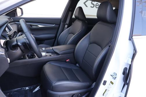 2025 INFINITI QX50 LUXE