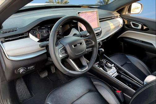 Bright White Clearcoat 2025 Jeep Compass Limited