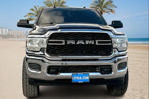 2020 RAM 2500 Tradesman Crew Cab 4X4 6'4' Box