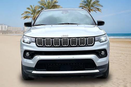Silver Zynith Metallic Clearcoat 2025 Jeep Compass Limited