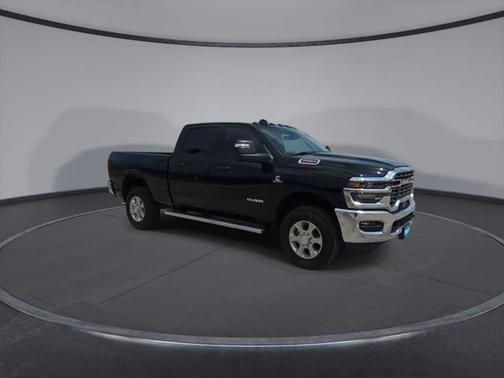 2025 RAM 2500 Big Horn Crew Cab 4x4 6'4' Box