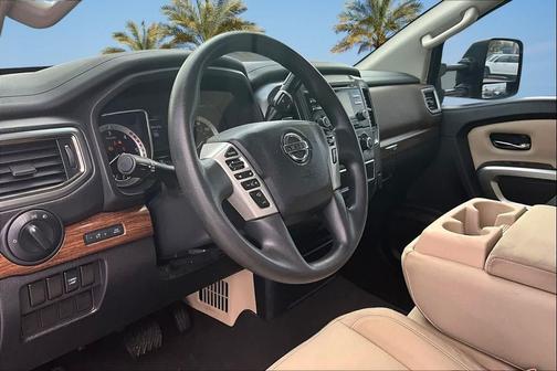 2017 Nissan Titan XD SV