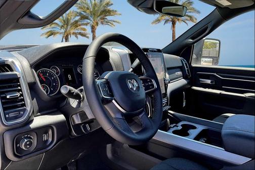 2025 RAM 2500 Lone Star Crew Cab 4x4 6'4' Box