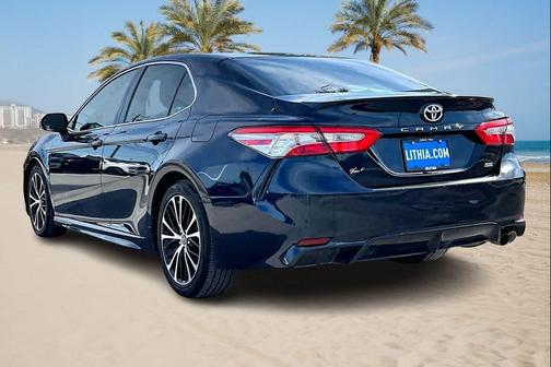 2018 Toyota Camry SE