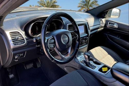 2019 Jeep Grand Cherokee Laredo