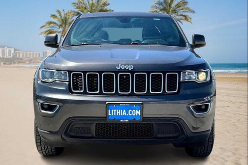 2019 Jeep Grand Cherokee Laredo