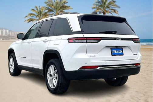 2023 Jeep Grand Cherokee Laredo