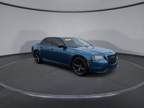2020 Chrysler 300 Touring