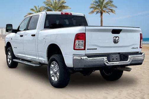 Bright White Clearcoat 2024 RAM 2500 Big Horn Crew Cab 4x4 6'4' Box