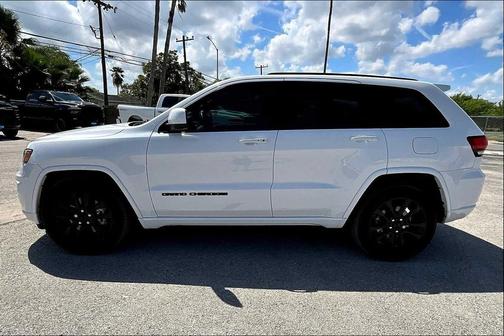 2021 Jeep Grand Cherokee Laredo