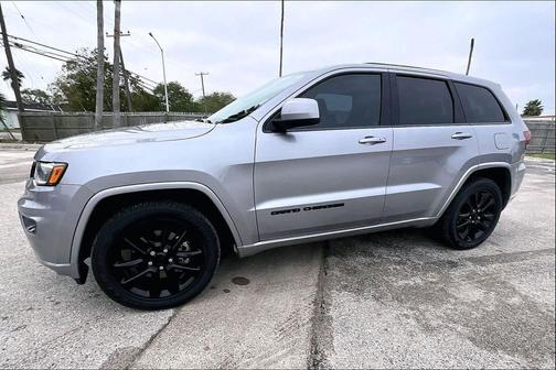 2021 Jeep Grand Cherokee Laredo