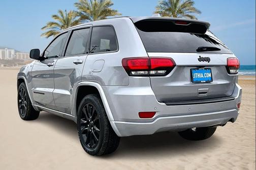 2021 Jeep Grand Cherokee Laredo