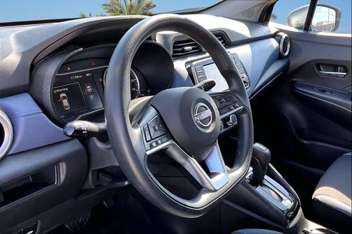 2023 Nissan Versa 1.6 SV