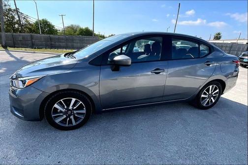 2023 Nissan Versa 1.6 SV