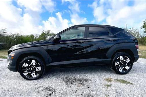 Abyss Black Pearl 2025 Hyundai KONA SEL