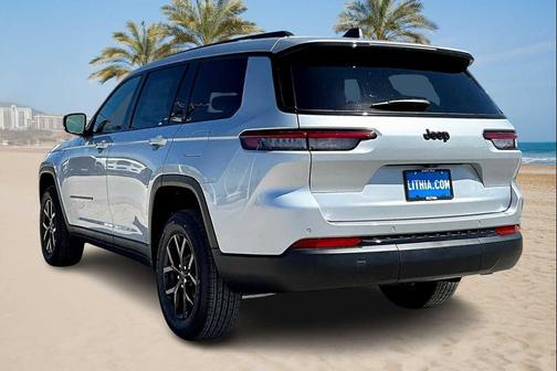 2025 Jeep Grand Cherokee L Altitude