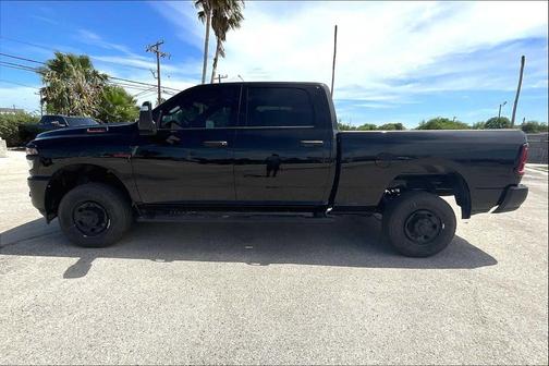 2025 RAM 2500 Tradesman Crew Cab 4x4 6'4' Box