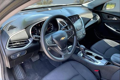 Sterling Gray Metallic 2024 Chevrolet Malibu FWD 1LT