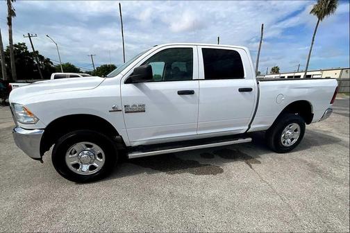2018 RAM 2500 Tradesman Crew Cab 4x4 6'4' Box