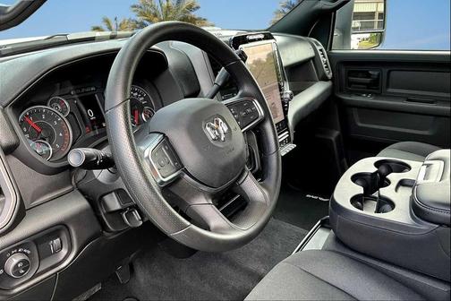 2025 RAM 2500 Tradesman Crew Cab 4x4 6'4' Box