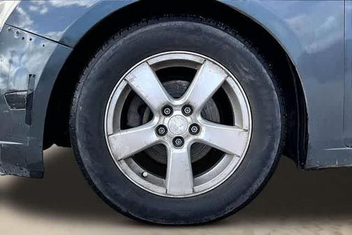 Cyber Gray Metallic 2013 Chevrolet Cruze 1LT