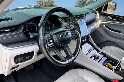 2022 Jeep Grand Cherokee Overland