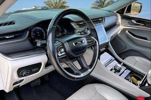 2022 Jeep Grand Cherokee Overland