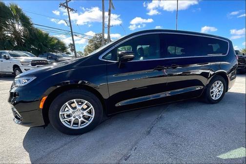 2026 Chrysler Pacifica L