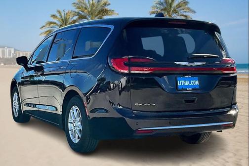2026 Chrysler Pacifica L