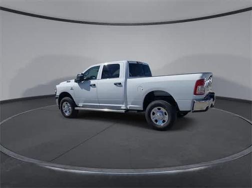 2024 RAM 2500 Tradesman Crew Cab 4x4 6'4' Box