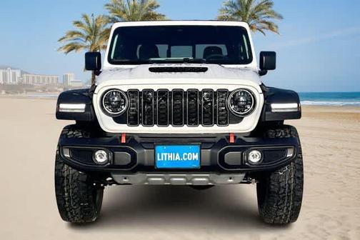 Bright White Clearcoat 2026 Jeep Gladiator Mojave 4x4