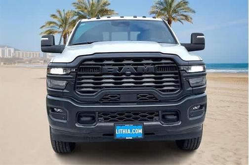 2025 RAM 3500 Tradesman Crew Cab 4x4 6'4' Box