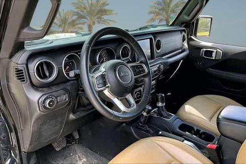 Black Clearcoat 2018 Jeep Wrangler Unlimited Sahara
