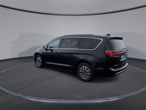 2021 Chrysler Pacifica Hybrid Touring L