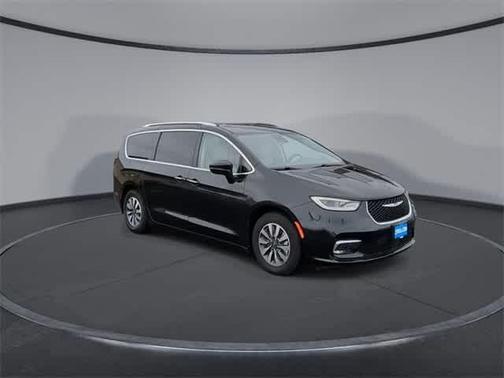 2021 Chrysler Pacifica Hybrid Touring L